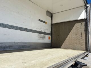 Volvo FM330 4x2 EURO6 + CARRIER SUPRA 850 + SIDE OPENING 250кВ