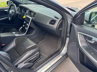 Volvo V60 R-Design 2.0 D4 140kW