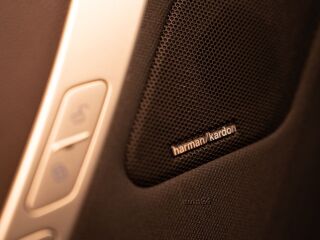BMW iX xDrive 40 102кВ