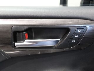 Toyota Highlander Executive AWD 2.5 140кВ