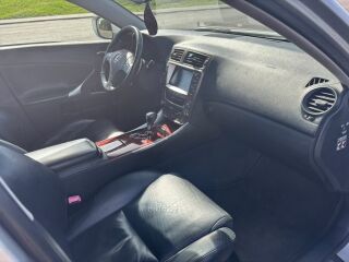 Lexus IS 250 2.5 153kW
