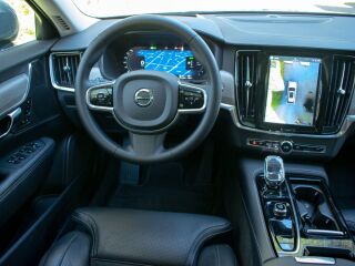 Volvo V90 MY23 Ultimate Bright Long Range Xenium Wntr 2.0 T8 AWD Recharge Plug-In Pistikhübriid Long Range 335кВ