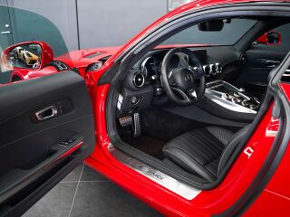 Mercedes-AMG GT 4.0 V8 BiTurbo 340kW