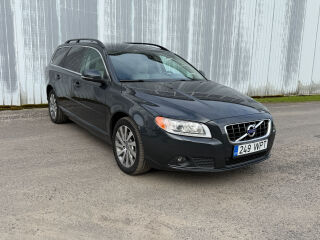Volvo V70 Facelift Momentum 2.0 R5 D3 120kW