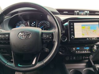 Toyota Hilux Invincible 150кВ