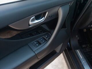Infiniti FX30 3.0 175kW