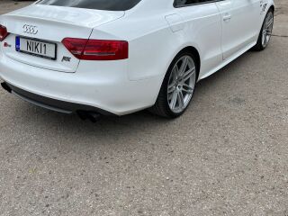 Audi S5 4.2 V8 260kW