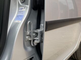 Volkswagen Golf V 1.4 R4 55kW