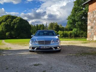 Mercedes-Benz E 500 5.0 V8 225kW