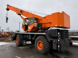 Grove RT600E