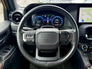 Toyota Land Cruiser SUV Prestige 2.8 D-4D 151kW
