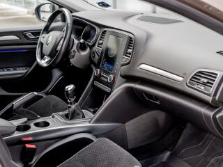 Renault Megane 1.6 84кВ