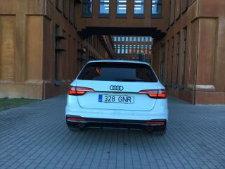 Audi A4 S -Line 2.0 110kW