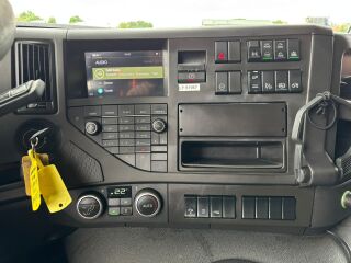 Volvo FM X 500 8x4*4 375кВ