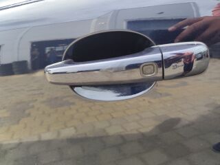 Volvo V70 MOMENTUM 2.4 R5 D5 136кВ