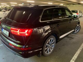 Audi Q7 S-line DESIGN SELECTION 3.0 200kW