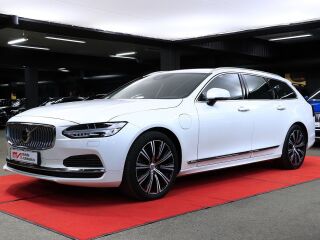 Volvo V90 AWD Inscription 2.0 T6 Recharge Plug-In 186кВ