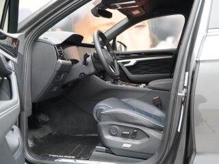 Volkswagen Touareg Elegance 4-Motion 3.0 170кВ
