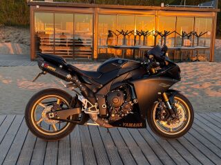 Yamaha YZF - R 1