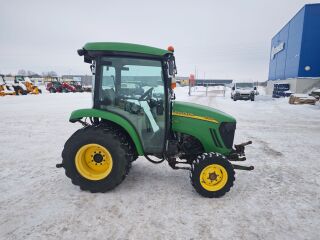John Deere 3720