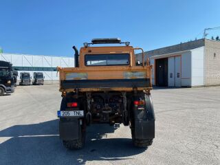 Mercedes-Benz Unimog