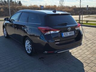 Toyota Auris Touring Sports 1.6 1ZR 97kW