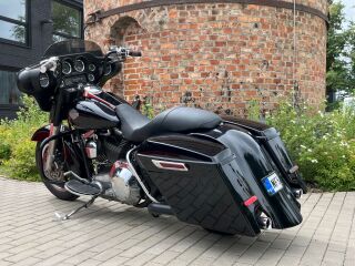 Harley-Davidson Electra Glide bagger V2