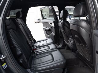 Audi Q7 S-line 3.0 Tdi 200кВ