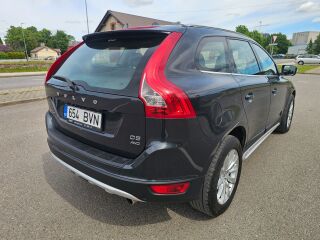 Volvo XC60 Summum 2.4 158kW