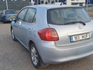 Toyota Auris 2.0 TDI 93kW
