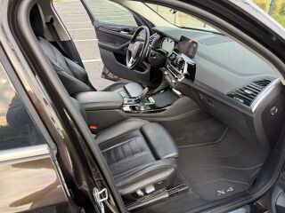 BMW X4 xDrive30i 2.0 185kW