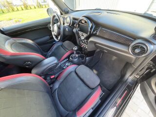 MINI Cooper S John Cooper Works 2.0 141кВ