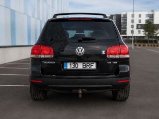 Volkswagen Touareg Executive Edition 3.0 165кВ