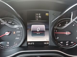 Mercedes-Benz V 250 2.1 140kW