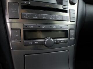 Toyota Avensis Linea Sol Facelift 2.0 108kW
