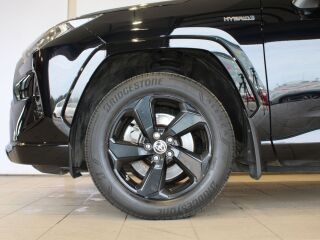 Toyota RAV4 Black Edition 2.5 131kW
