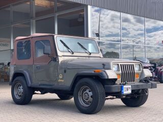 Jeep Wrangler Sahara Edition 4.2 R6