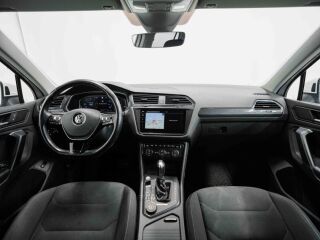 Volkswagen Tiguan R-line 4Motion 2.0 110кВ