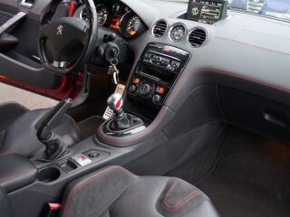 Peugeot RCZ 1.6 199kW