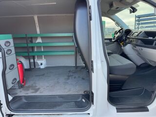 Volkswagen Transporter L2H1 Serviceline DSG 2.0 Tdi 103kW