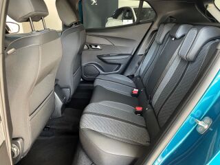 Peugeot 2008 Allure Hybrid 145 e-DCS6 100kW
