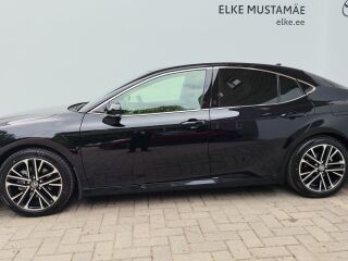 Toyota Camry Premium 137кВ