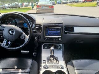 Volkswagen Touareg 3.0 180кВ