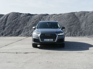 Audi Q7 S-line 3.0 200кВ