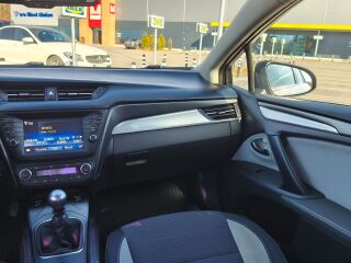 Toyota Avensis 2.0 105kW