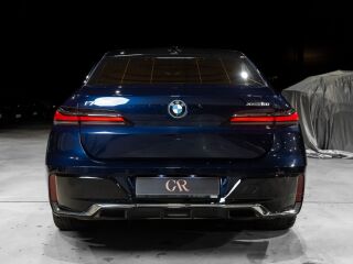 BMW i7 xDrive60 400kW