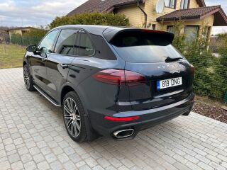 Porsche Cayenne 3.0 184кВ