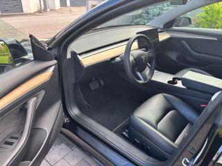Tesla Model 3 208kW
