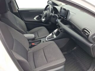Toyota Yaris Active Plus Hybrid 1.5 68кВ