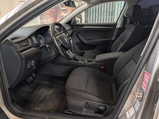 Skoda Superb 1.4 110кВ